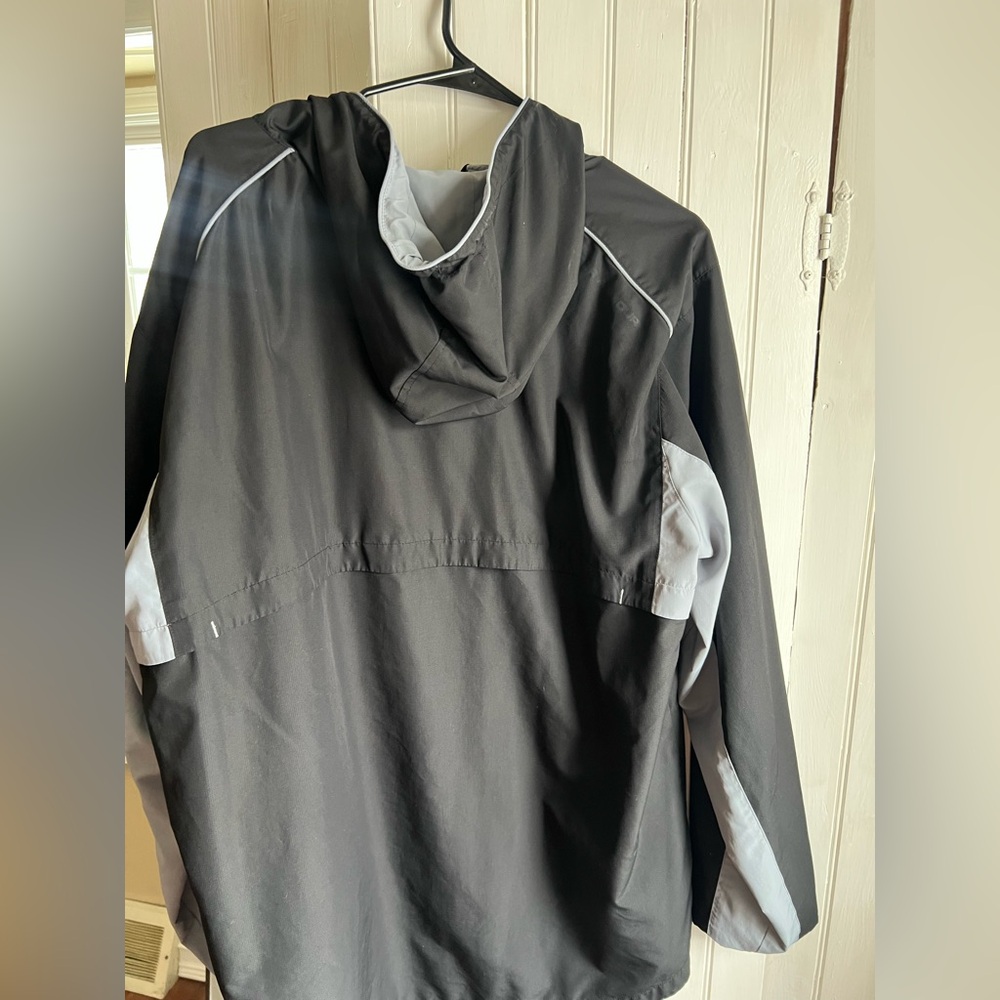 Under Armour Black and White Men's Windbreaker - Picture 2 of 5
